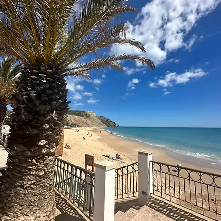 Ξενοδοχείο με διαμερίσματα Luz Beach Apartments